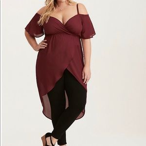 HI-LO COLD SHOULDER MAROON GEORGETTE TOP